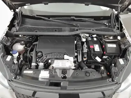 Photo 47 Peugeot 2008  PureTech 130 S&S EAT8