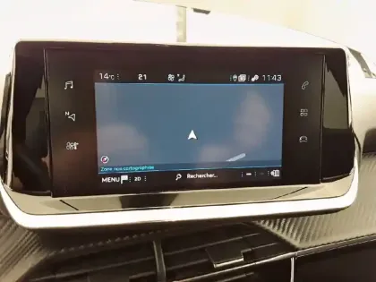 Photo 38 Peugeot 2008  PureTech 130 S&S EAT8