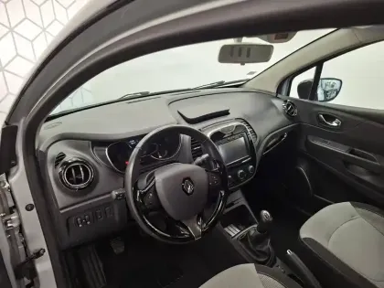 Photo 29 Renault Captur  TCe 90 Energy