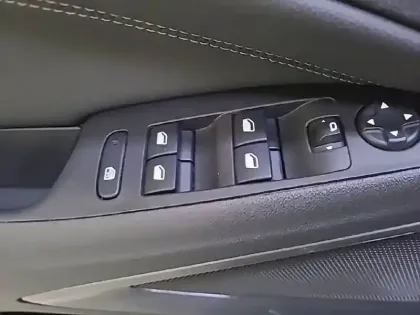 Photo 27 Opel Crossland  1.2 Turbo 110 ch BVM6