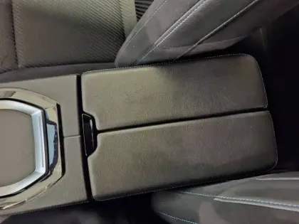 Photo 104 Renault Espace  E-Tech hybrid 200