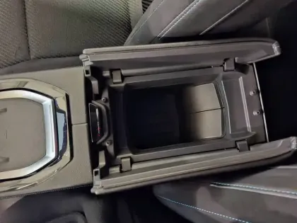 Photo 49 Renault Espace  E-Tech hybrid 200