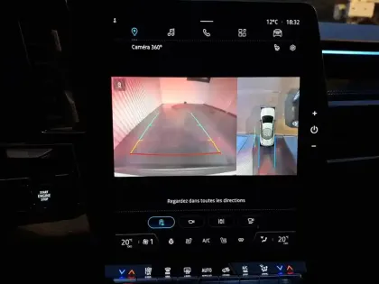 Photo 107 Renault Espace  E-Tech hybrid 200