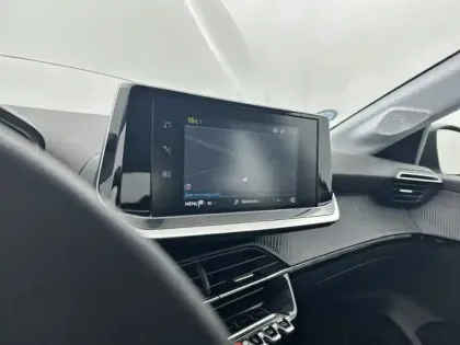 Photo 20 Peugeot 208  Electrique 50 kWh 136ch