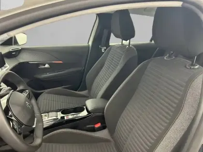 Photo 34 Peugeot 208  Electrique 50 kWh 136ch
