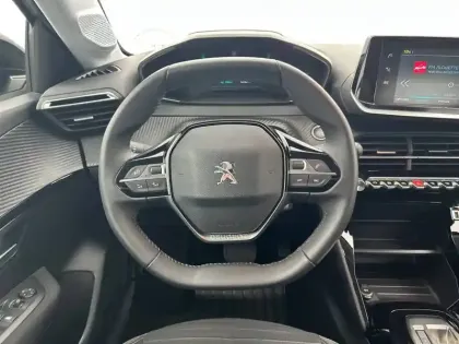 Photo 8 Peugeot 208  Electrique 50 kWh 136ch