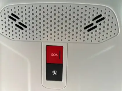 Photo 23 Peugeot 208  Electrique 50 kWh 136ch