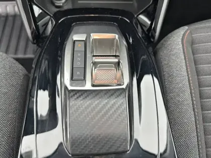 Photo 13 Peugeot 208  Electrique 50 kWh 136ch