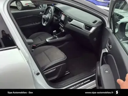 Photo 14 Renault Captur  E-Tech 145 - 21