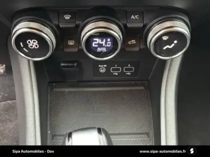 Photo 25 Renault Captur  E-Tech 145 - 21