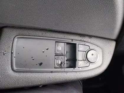 Photo 8 Renault Clio  SOCIETE BLUE DCI 85