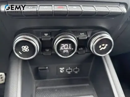 Photo 26 Renault Captur  E-Tech Plug-in 160 - 21B