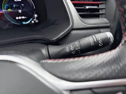 Photo 22 Renault Captur  E-Tech Plug-in 160 - 21B