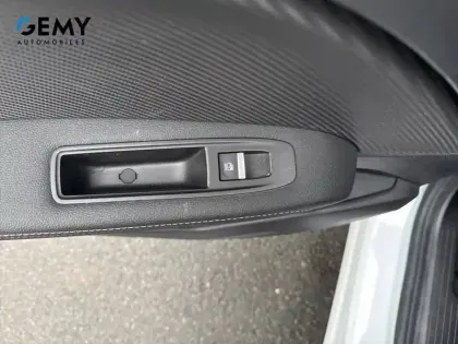 Photo 17 Renault Captur  E-Tech Plug-in 160 - 21B