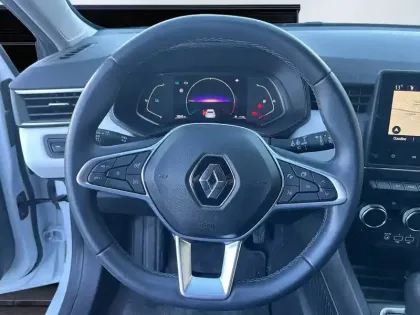 Photo 11 Renault Clio  E-Tech hybride 145