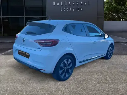 Photo 31 Renault Clio Gén. V (BJA) Ph1 NG Evolution 5