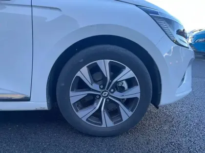 Photo 42 Renault Clio Gén. V (BJA) Ph1 NG Evolution 5