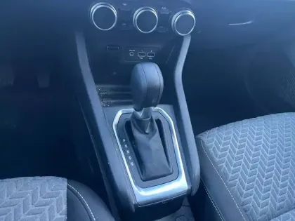 Photo 37 Renault Clio Gén. V (BJA) Ph1 NG Evolution 5