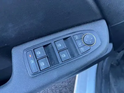 Photo 45 Renault Clio Gén. V (BJA) Ph1 NG Evolution 5