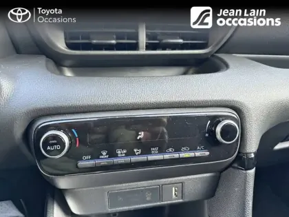 Photo 13 Toyota Yaris  Hybride 116h