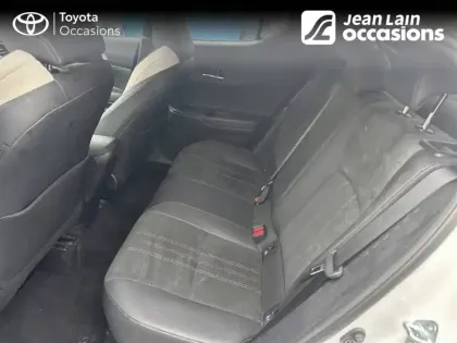 Photo 16 Toyota C-HR  Hybride 2.0L