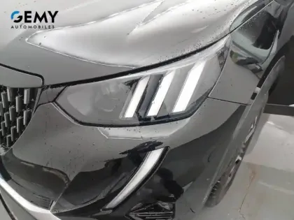 Photo 35 Peugeot 2008  PureTech 130 S&S EAT8