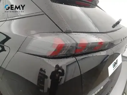 Photo 16 Peugeot 2008  PureTech 130 S&S EAT8