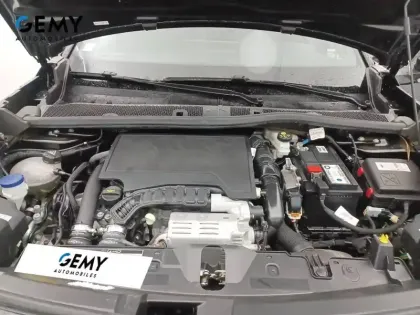 Photo 34 Peugeot 2008  PureTech 130 S&S EAT8