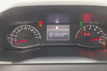 Photo 99 Peugeot 208 Gén. II Ph2 Style 5