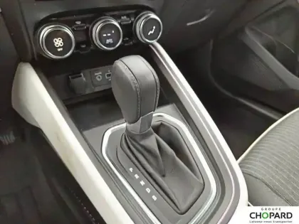 Photo 20 Renault Clio  E-Tech full hybrid 145