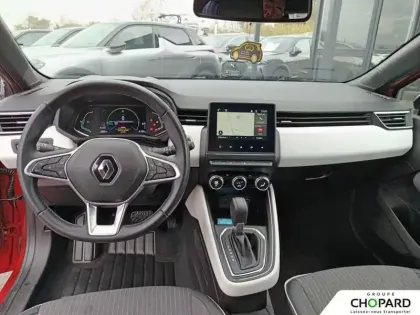 Photo 11 Renault Clio  E-Tech full hybrid 145