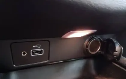 Photo 38 Nissan Juke  HYBRID 143