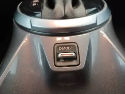 Photo 41 Nissan Juke  HYBRID 143