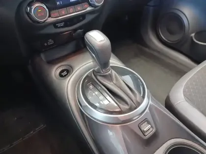 Photo 40 Nissan Juke  HYBRID 143