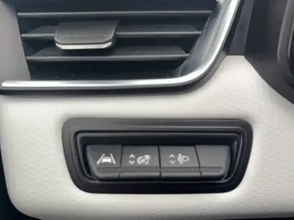 Photo 49 Renault Clio  TCe 90 X-Tronic