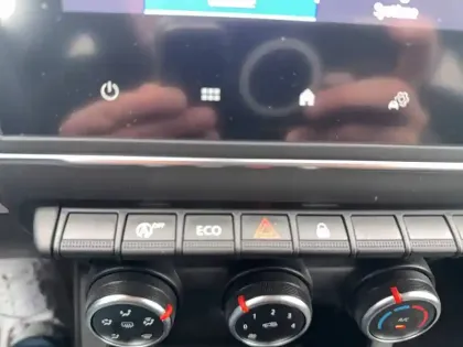 Photo 38 Renault Clio  TCe 90 X-Tronic