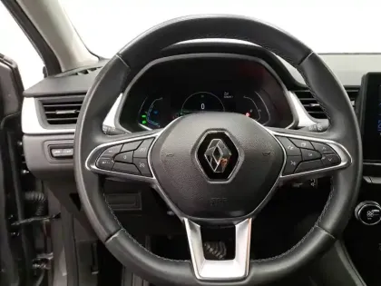 Photo 32 Renault Captur  E-Tech full hybrid 145