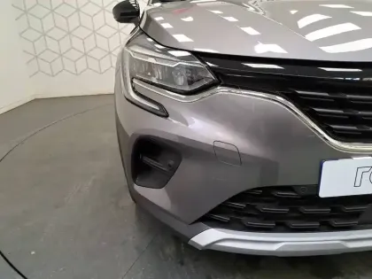 Photo 8 Renault Captur  E-Tech full hybrid 145