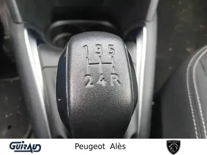 Photo 16 Peugeot 208  PureTech 82ch S&S BVM5