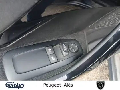 Photo 11 Peugeot 208  PureTech 82ch S&S BVM5