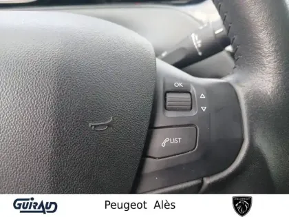 Photo 15 Peugeot 208  PureTech 82ch S&S BVM5