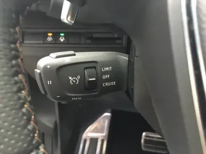 Photo 14 Peugeot 5008  PureTech 130ch S&S EAT8