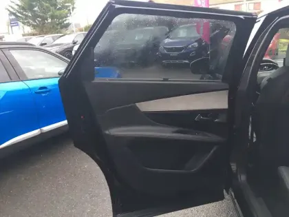 Photo 11 Peugeot 5008  PureTech 130ch S&S EAT8