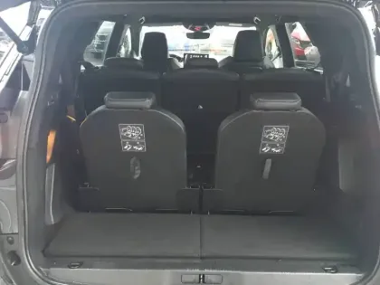 Photo 9 Peugeot 5008  PureTech 130ch S&S EAT8