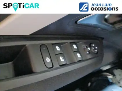 Photo 17 Citroën C4  Hybride 136 e-DCS6