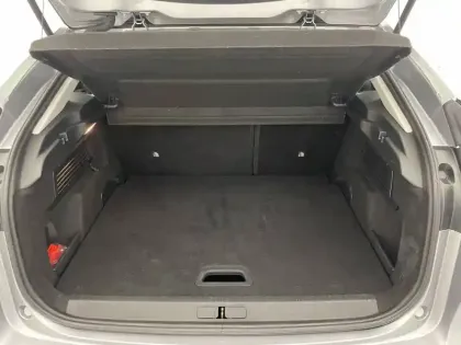 Photo 12 Citroën C4 e- 136 ch Automatique