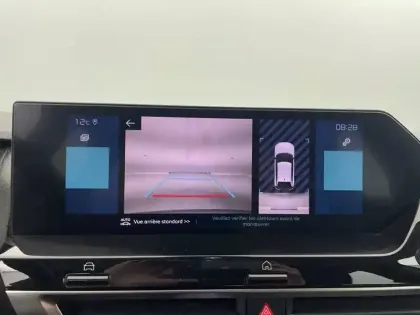 Photo 26 Citroën C4 e- 136 ch Automatique