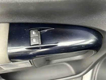 Photo 14 Citroën C4  Cactus PureTech 110 S&S BVM6