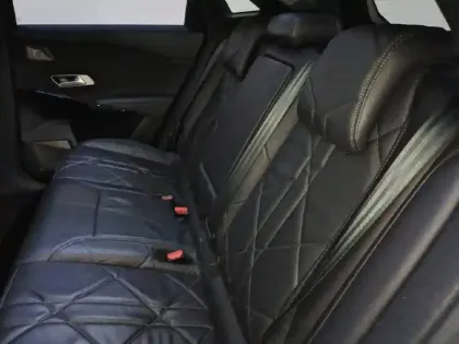 Photo 48 DS DS 7 DS7 Crossback Hybride E-Tense 225 EAT8