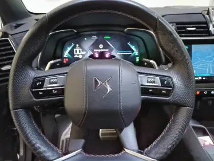 Photo 45 DS DS 7 DS7 Crossback Hybride E-Tense 225 EAT8